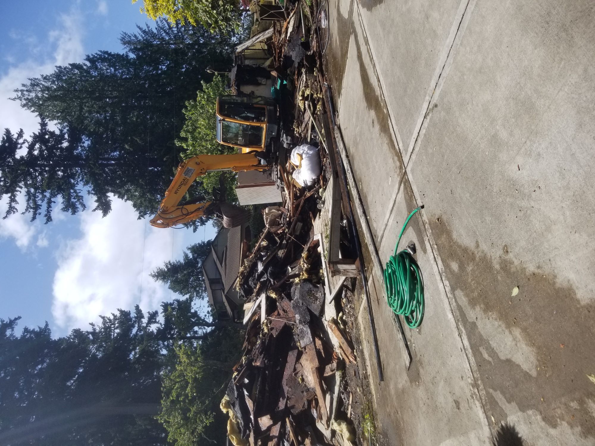 CV Trucking & Demolition